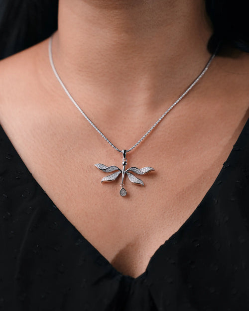Sylea Pendant Detail With Moissanite Stone

